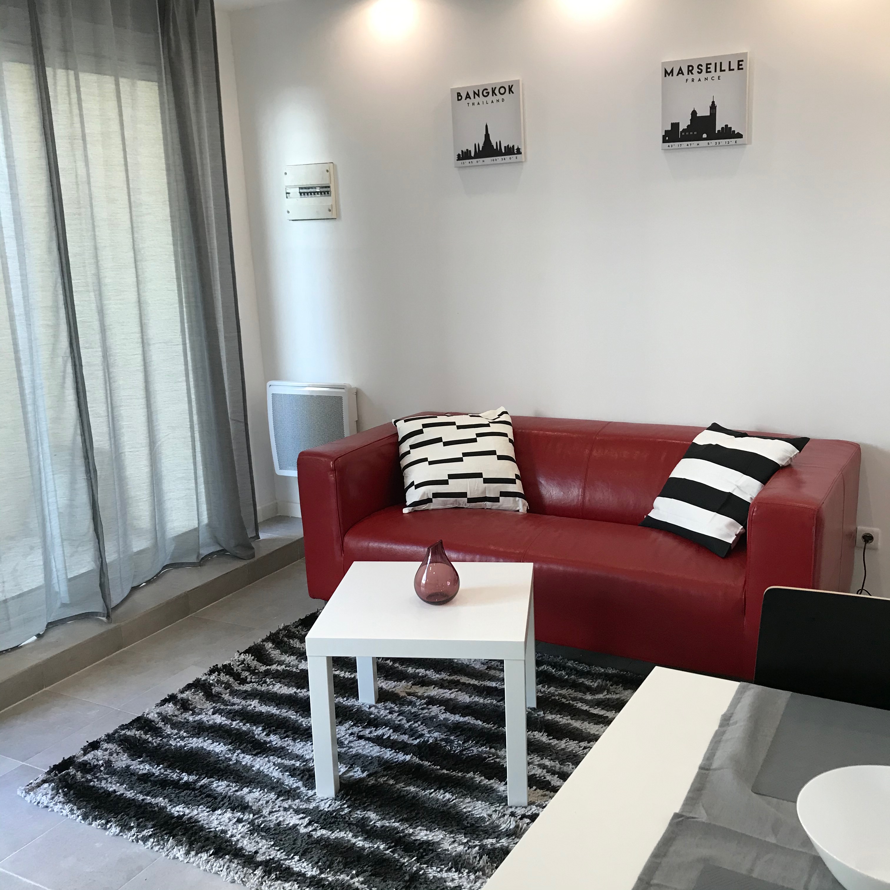 Unit 21 -1 bedroom Apart. - INSEAD student accommodation near campus Fontainebleau