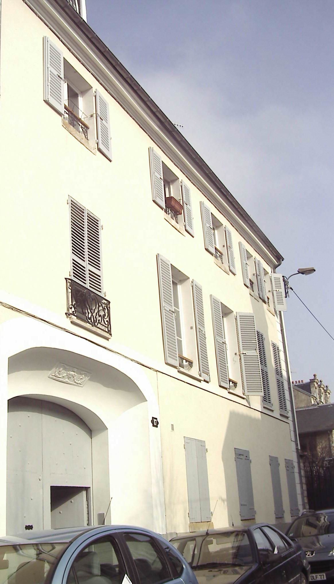 Hotel Particulier CASANOVA - INSEAD housing building in Fontainebleau